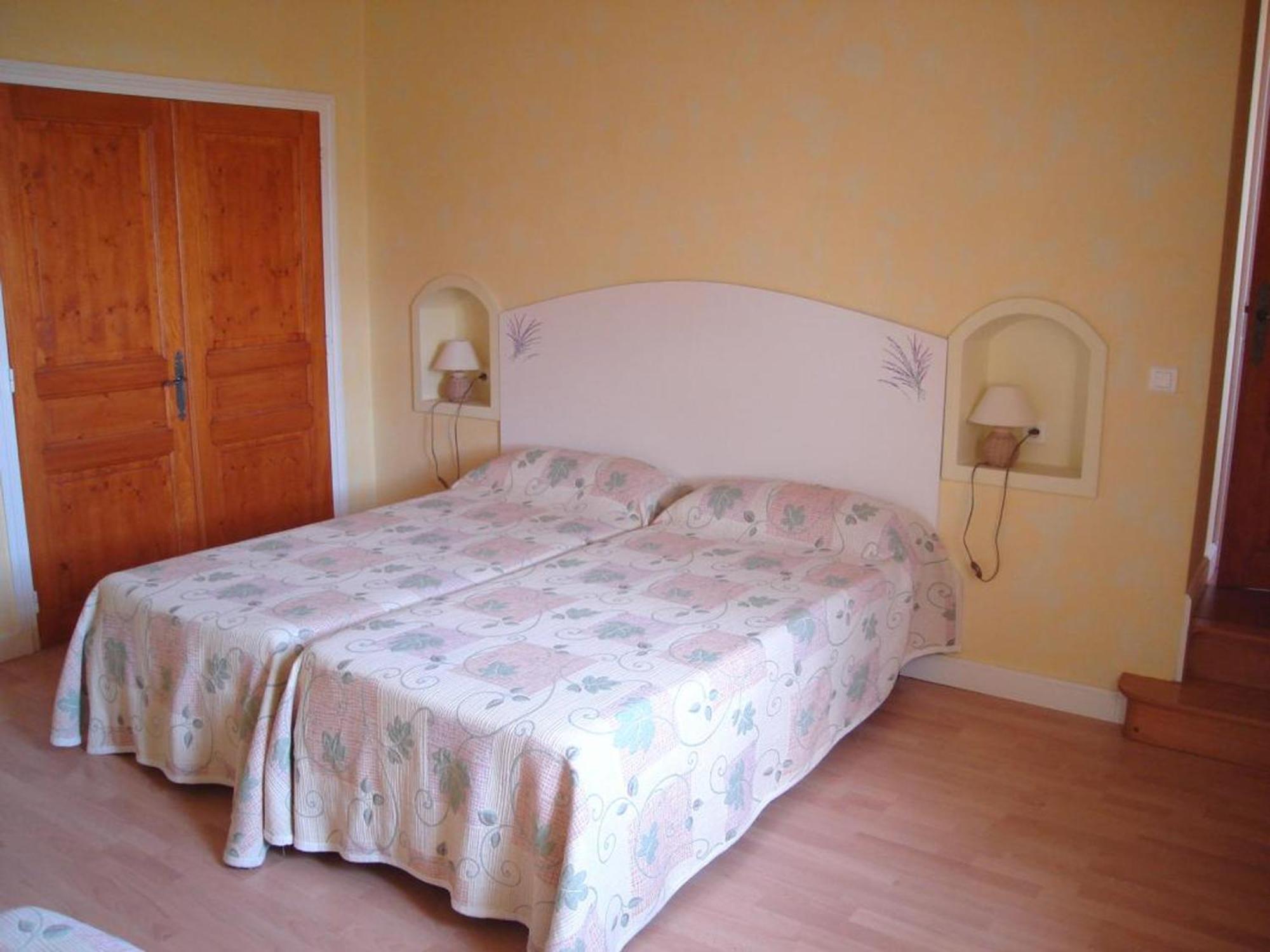 Belle Maison De Campagne Avec Piscine, 4 Chambres, Jardin Et Terrasse Pres De Montbrison - Fr-1-496-48 Chalain-le-Comtal Ngoại thất bức ảnh
