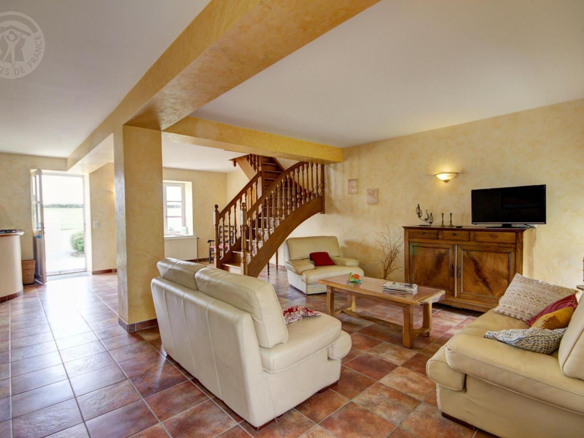 Belle Maison De Campagne Avec Piscine, 4 Chambres, Jardin Et Terrasse Pres De Montbrison - Fr-1-496-48 Chalain-le-Comtal Ngoại thất bức ảnh